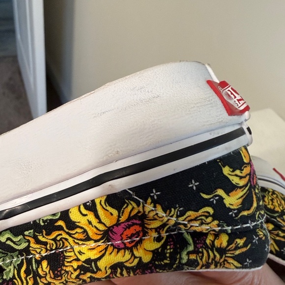 Vans Women’s (Coed) Classic Beauty Skull Slip-On Sneakers / Size 5 / Brand NWOT - Picture 9 of 9